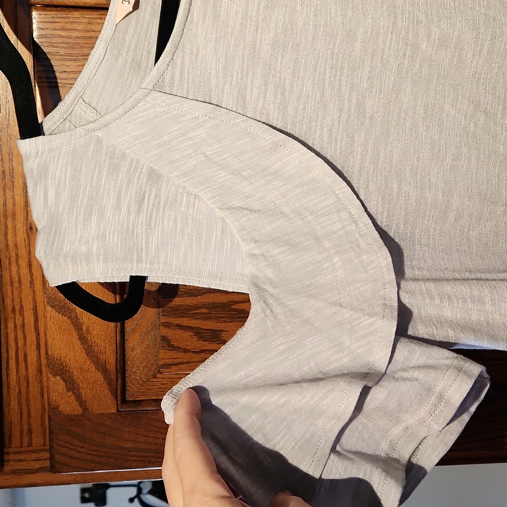COLD SHOULDER TOP - Picture 2 of 2